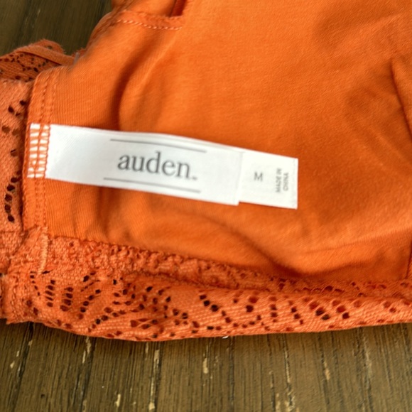 New Auden bralette medium - Picture 4 of 4